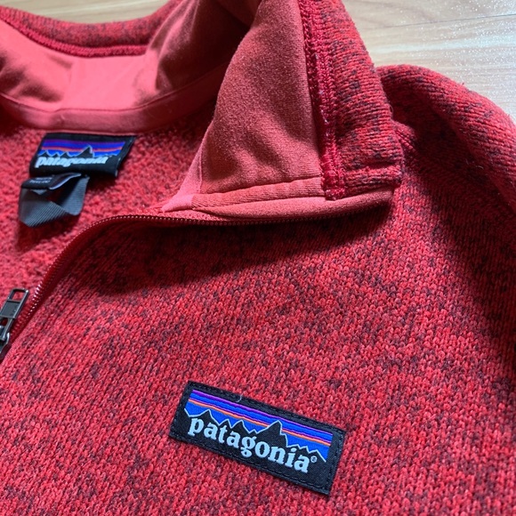 Red Patagonia - Small - Picture 3 of 4